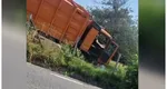 ȘOCANT! Un șofer din Maramureș a murit după ce s-a aruncat în mașina de gunoi