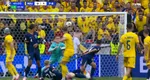 SCANDALOS: penalty refuzat României la 1-0 pentru Olanda. Ballack: „Contactul nu a fost pedepsit, nici măcar verificat!”