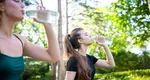 Câte ore este indicat să păstrăm apa pe caniculă. Medicul Anca Hâncu: „Nu mai este sigură după acest timp”