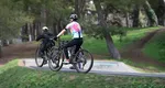 Bărbat condamnat la închisoare fiindcă și-a pălmuit copilul pe stradă, după ce a intrat cu bicicleta într-o femeie