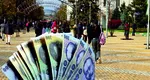 Se dau bani de la stat: cel puţin 300 de lei pe lună timp de aproape doi ani. Care sunt condiţiile