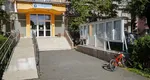 Elev de clasa a V-a hărțuit de trei colegi în școală. L-au închis în baie și l-au amenințat