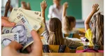 Elevii care nu au avut mai mult de 10 absenţe nemotivate într-o lună vor primi în noiembrie bursele pe două luni