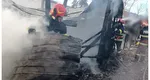 Doi copii de 3 și 5 ani au ars de vii în Suceava, după ce casa lor a fost cuprinsă de flăcări. Pompierii nu au mai putut face nimic
