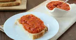 Ce să pui în zacuscă dacă vrei să nu mai iasă amară. Ingredientul secret floosit de gospodinele cu experiență