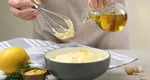 Cum să prepari maioneza perfectă pentru salata de boeuf. Trucul banal pe care puţine gospodine îl ştiu