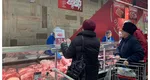 Cât costă kilogramul de pulpă de porc la Carrefour cu patru zile înainte de Crăciun.  Cum alegi carnea perfectă pentru masa de sărbători