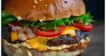 Cât a ajuns să coste un burger în Cluj-Napoca. Prețul este considerabil mai mic decât în București