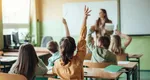Instanța a decis! Elevii de clasa a V-a puși de minister să dea înapoi bursele pot păstra banii