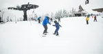 Începe vacanța de schi din februarie. Unde se vor închide școlile pentru o săptămână