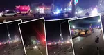 Un tânăr a murit, trei sunt în stare critică, după ce mașina lor a izbit un stâlp și s-a rupt în două