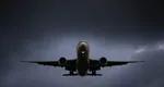 Panică în aer! Cinci pasageri răniți după turbulențe severe pe un zbor United Airlines