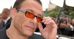 Jean-Claude Van Damme, reclamat la DIICOT într-un dosar de trafic de minore. Starul este acuzat că ar fi primit cinci fete românce de la un cunoscut guru