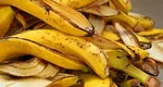 Motivul pentru care trebuie să pui coji de banană peste carne înainte de a o băga în cuptor. Trucul dezvăluit de un bucătar