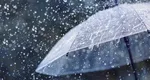 Zilele călduroase de vară se lasă așteptate. Meteorologii ANM anunță ploi și chiar ninsori în unele zone.