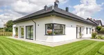 Casa extravagantă pe care o poți construi cu doar 99 de mii de euro. E desprinsă din filmele de la Hollywood
