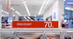 Economistul Adrian Negrescu, previziuni sumbre pentru români: „În următoarele luni, tot mai mulţi vor alerga după reduceri”