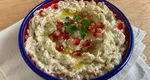 Salată de vinete cu iaurt. O rețetă delicioasă pe care trebuie să o încerci în zilele călduroase de vară