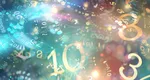 Numerologia lunii august 2025. Ce spune cifra lunii despre obstacole şi reuşite, karmă şi viitor