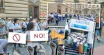 Sindicaliștii, din nou în stradă, chiar în ziua când guvernul își asumă răspunderea pe măsurile de austeritate. ”Vrem dialog real, nu simulări de consultare”