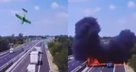 Un avion s-a prăbușit în mijlocul unei autostrăzi, în Italia, printre mașinile care circulau. Persoanele care se aflau la bord și-au pierdut viața instant VIDEO