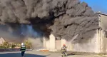 Incendiu de proporţii la o hală de reciclare. Fumul se vedea de la 20 de kilometri, a fost emis Ro Alert