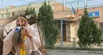 Și în închisoare, tot la înălțime! Stegarul Dac s-a urcat pe acoperişul unei clădiri din curtea Penitenciarului Rahova. Protestatarul riscă să ajungă la izolare