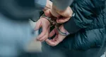 Un profesor de religie din București a fost reținut după ce a violat și bătut o fată de 14 ani pe parcursul mai multor luni