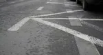 Marcajul rutier pe care majoritatea şoferilor nu îl cunosc. Ce reprezintă semnul „zig zag”. Amenzile sunt uriaşe pentru acest gest simplu