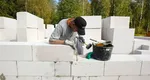 Prețuri 2025. Cât te costă să construiești o casă din BCA cu etaj și suprafața de 120 de metri pătrați. Cheltuielile ”ascunse” de care trebuie să ții seama