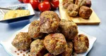 Rețetă de chiftele turcești. Ai nevoie doar de câteva ingrediente și le poate pregăti oricine, fără experiență în bucătărie