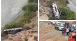 Un autobuz plin cu pasageri s-a răsturnat într-o râpă. 37 de persoane au murit, iar alte câteva zeci au fost rănite