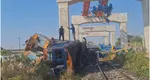 O macara s-a prăbușit peste un tren în Thailanda. Cel puţin 22 persoane au murit şi peste 30 au fost rănite