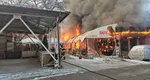 Incendiu la un restaurant din Craiova. Focul a cuprins și mai multe spații comerciale aflate în apropiere