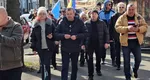 Lider local al AUR, milionar, în fruntea protestului de la Brăila, îmbrăcat cu geacă Moncler de 1.500 de euro