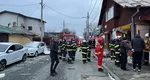 Explozie într-o locuință din Sectorul 2 al Capitalei. Două persoane sunt rănite, iar clădirea şi două autoturisme din apropiere au fost avariate
