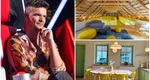 Cât costă să te cazezi în casa lui Tudor Chirilă din Porumbacu de Sus. Întreaga locuință are 3 dormitoare, bucătărie și living de 150 de metri pătrați
