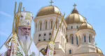 Patriarhul Daniel, șeful Bisericii Ortodoxe Române, le cere bani credincioșilor pentru finalizarea picturilor Catedralei Naționale. S-au cheltuit deja aproximativ 270 de milione de euro pentru construcția gigantomană