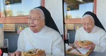 Reacția unei călugărițe în vârstă de 92 de ani, după ce a mâncat primul kebap din viața ei: „Sunt absolut încântată”