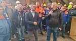 VIDEO Ministerul Muncii acordă un ajutor de 5.000 de lei fiecărui angajat afectat de falimentul Şantierului Naval Mangalia. Ministrul Florin Manole, în mijlocul muncitorilor