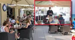 Patronii caută elevi să lucreze pe litoral. Ce salariu poate lua un angajat HoReCa, la început de drum