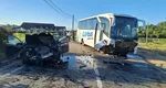 Accident grav în Mehedinți: Autocar cu mineri, izbit în plin de un Audi aflat pe contrasens. Șoferul a adormit la volan