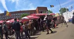 VIDEO – Românii sărbătoresc 1 mai tradițional cu mici și bere. Cozi de la primele ore ale dimineții la terasa din piata Obor