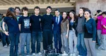 Nicușor Dan îi felicită pe elevii români care au făcut istorie la Campionatul Mondial de robotică din SUA. Au ocupat toate locurile de pe podium: „România e mândră de voi”