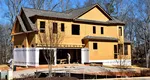 Cât costă în 2026 să-ți faci o casă. Materialele de construcții s-au scumpit enorm, dezvoltatorii imobiliari își schimbă strategiile