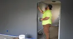 Reguli la bloc 2026. Când iei amendă dacă dai cu bidineaua! Ce trebuie să respecte toţi proprietarii la renovarea unui apartamament
