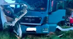 Accident grav în județul Harghita, între un camion încărcat cu lemne și o autoutilitară. Un bărbat a murit și o altă persoană a fost rănită