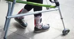 Ajutor de 1.600 de lei pentru copiii cu handicap. Cine poate primi banii și ce documente sunt necesare
