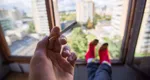 Unde este permis fumatul dacă stai la bloc. Legea este foarte clară, amenzile pot ajunge până la 5.000 de lei