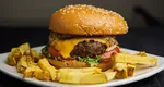 Uită de fast-food! Cum prepari cei mai suculenți burgeri de casă în doar 20 de minute